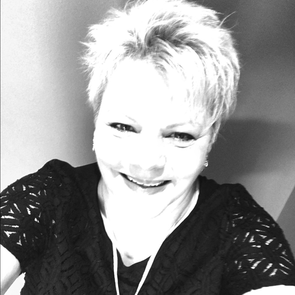 Meet your Posher, Liz